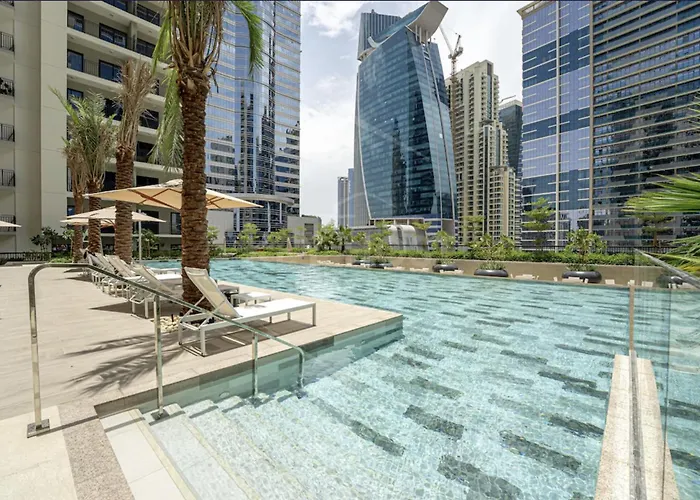 New 1Br, Burj Khalifa View, Top Floor, 8Min To Dubai Mall